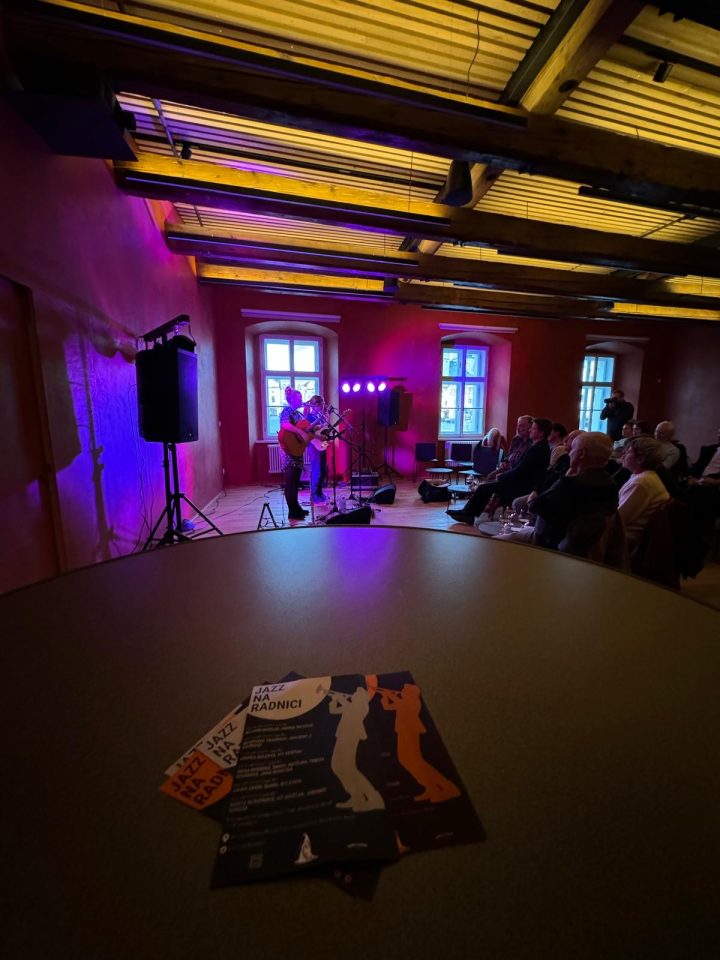 Robert Balzar trio - Jazz na radnici